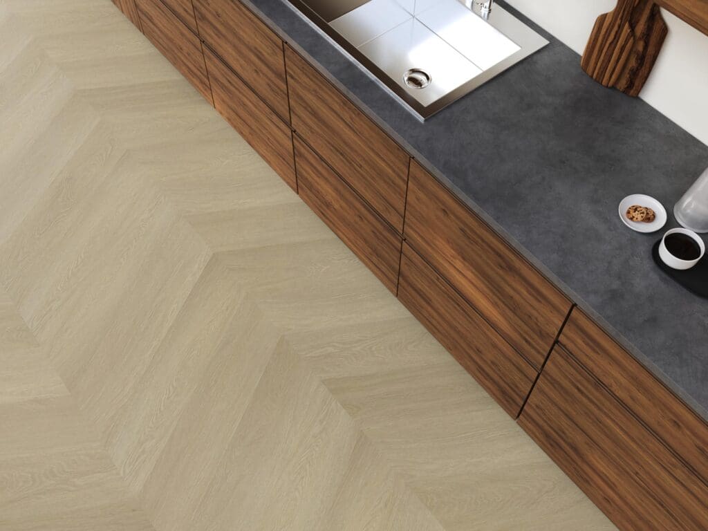 YUP Fulham chevron dryback natural oak