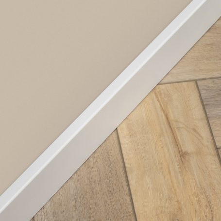Floer MDF plint - Wit Voorgelakt 70 x 15 mm RAL 9010