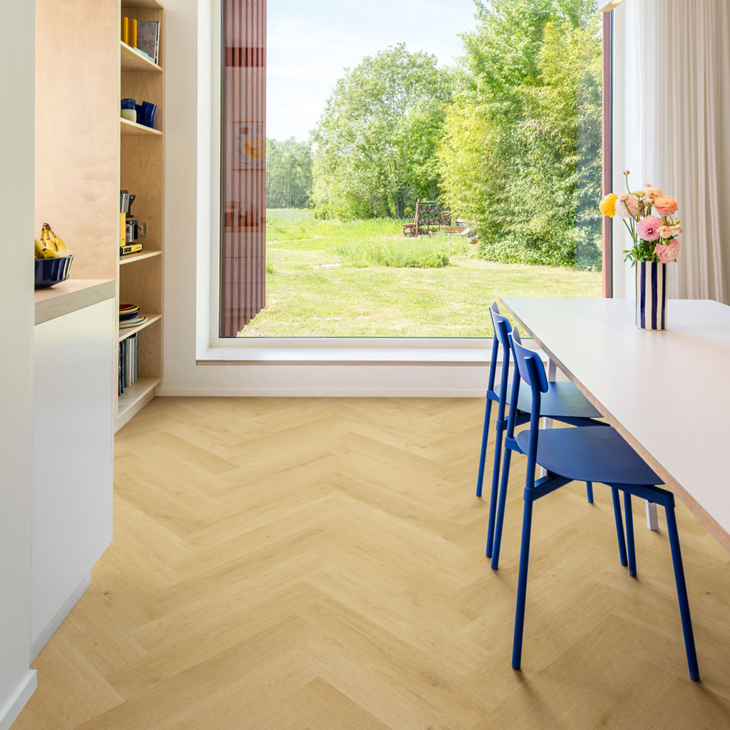 Nootmuskaat eik Impressive Design
